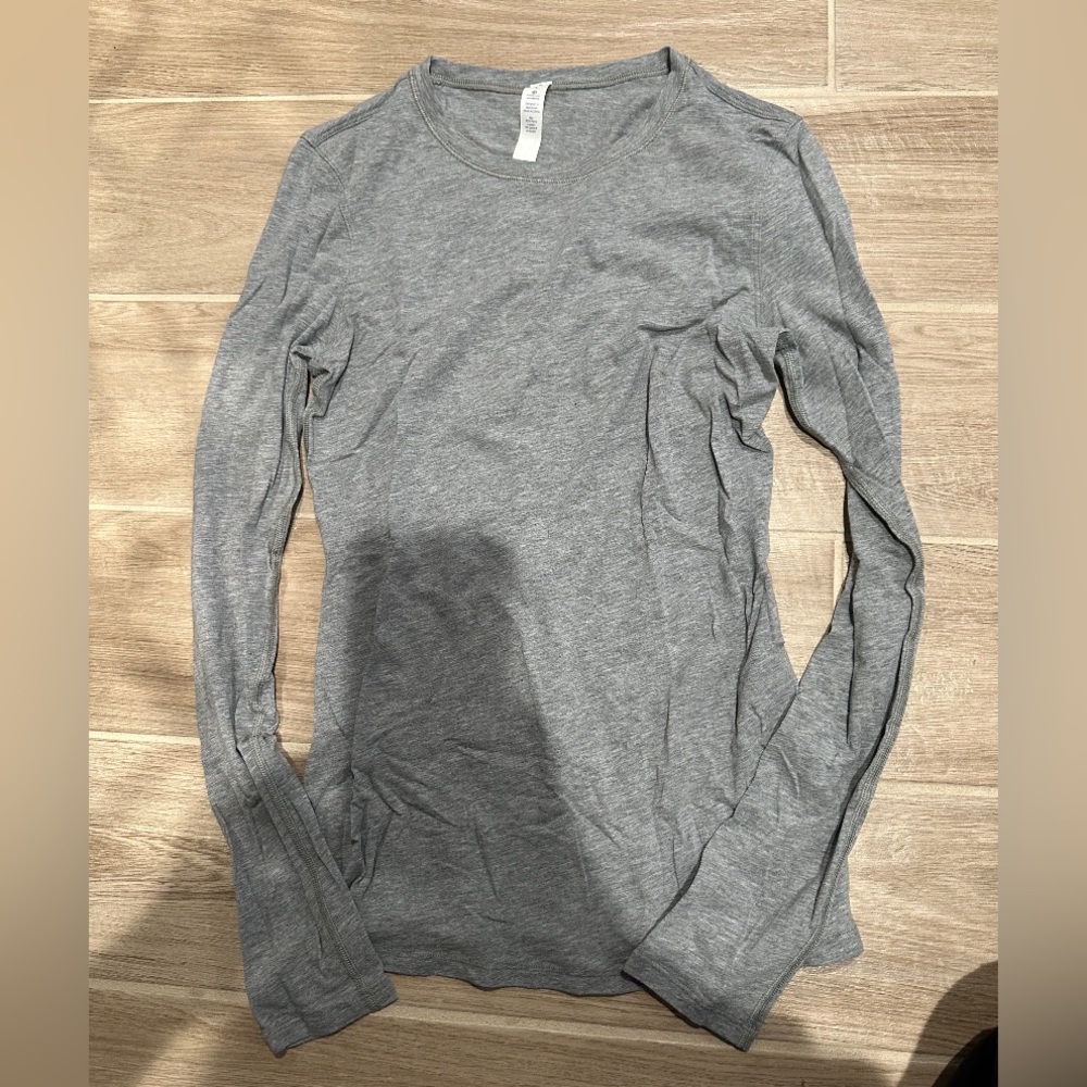 Lululemon grey long sleeve